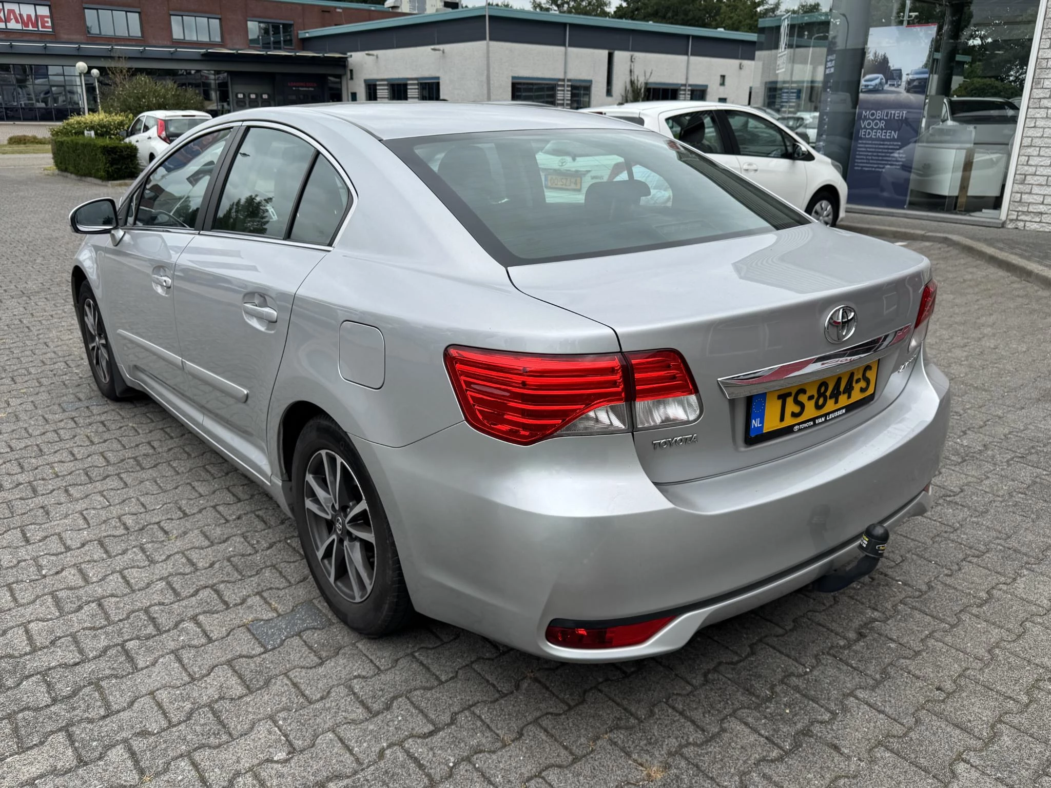 Hoofdafbeelding Toyota Avensis