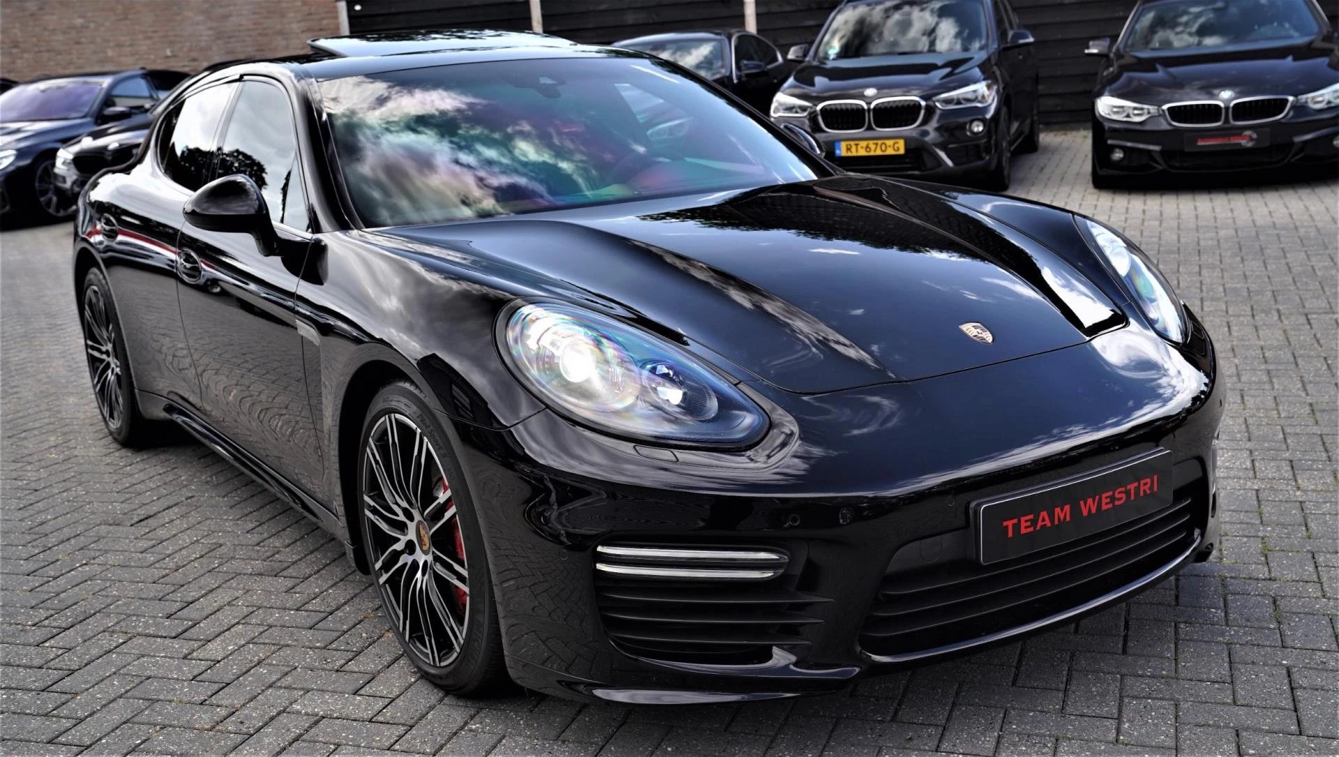 Hoofdafbeelding Porsche Panamera