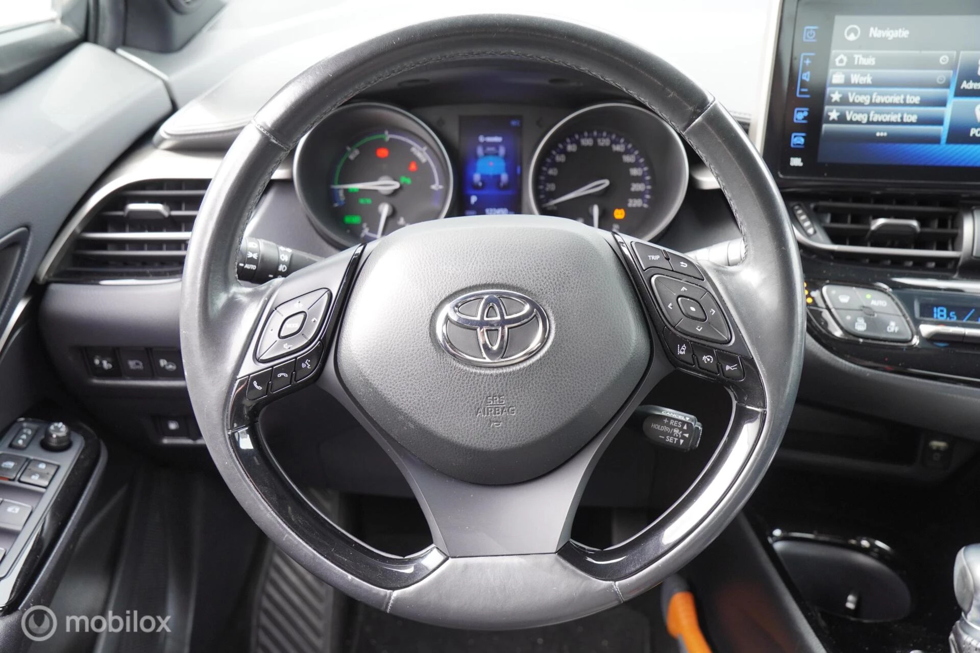 Hoofdafbeelding Toyota C-HR