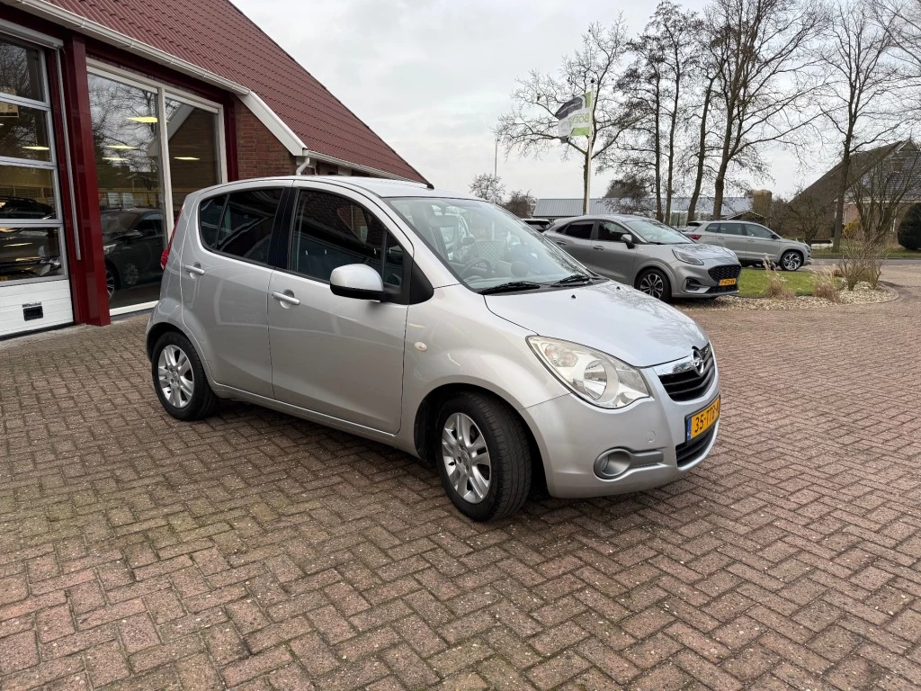 Hoofdafbeelding Opel Agila