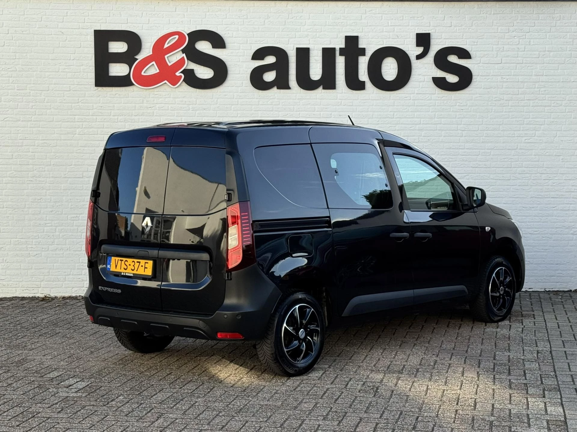 Hoofdafbeelding Renault Express