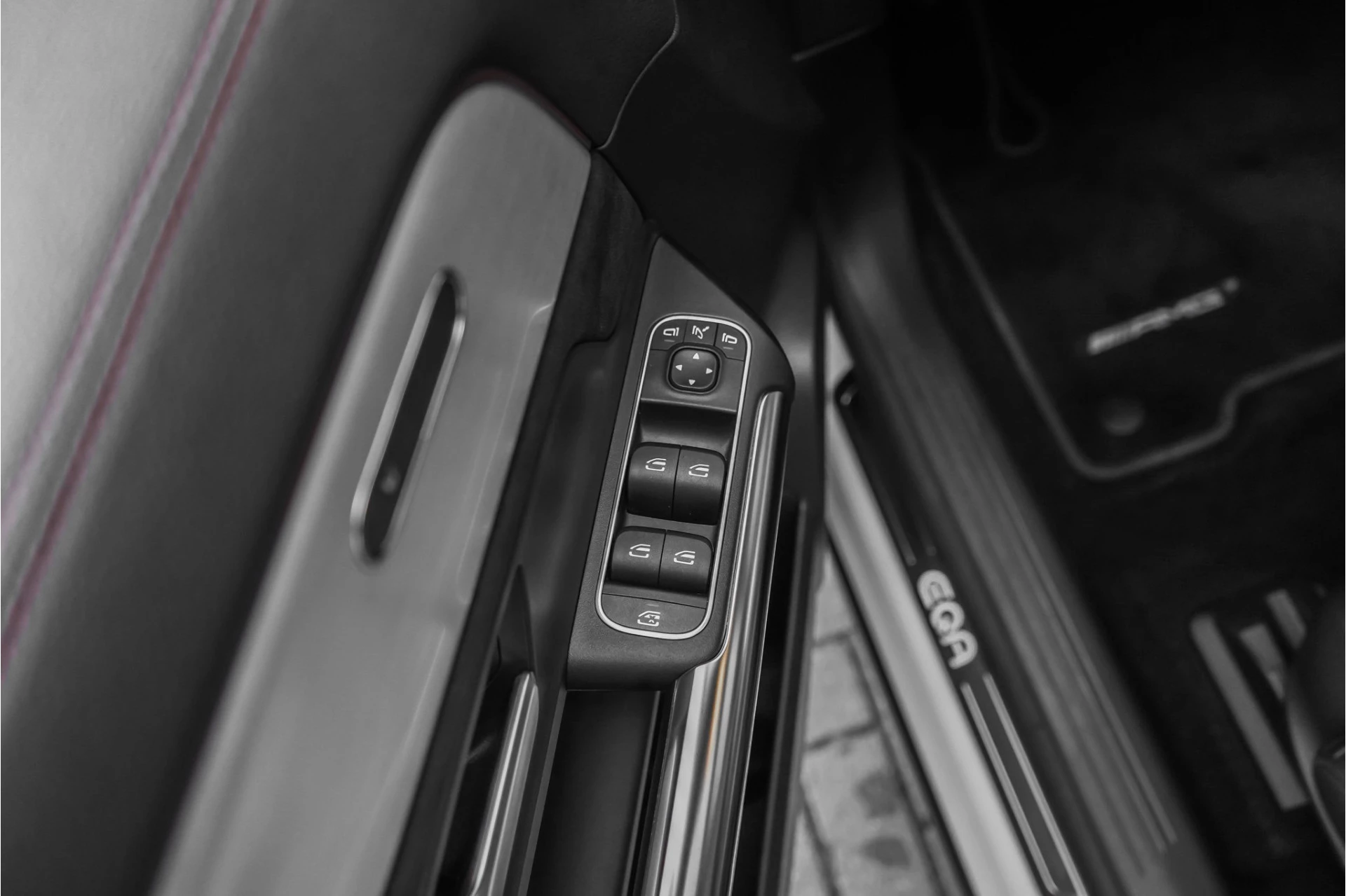 Hoofdafbeelding Mercedes-Benz EQA