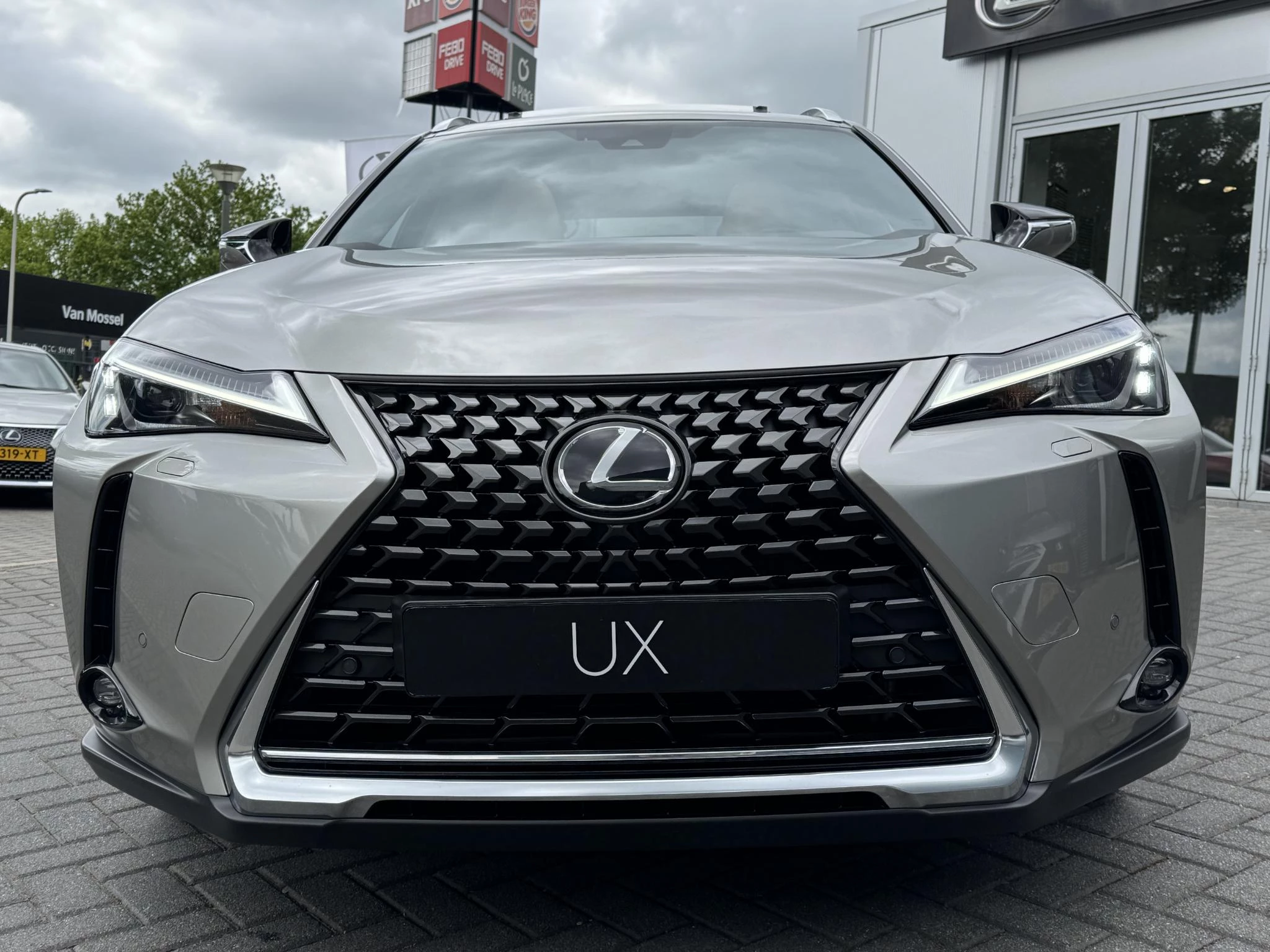 Hoofdafbeelding Lexus UX