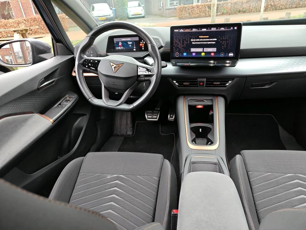 Hoofdafbeelding CUPRA Born