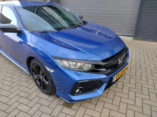 Hoofdafbeelding Honda Civic Honda Civic 5 drs 1.0i-Vtec Aut. Black Edition