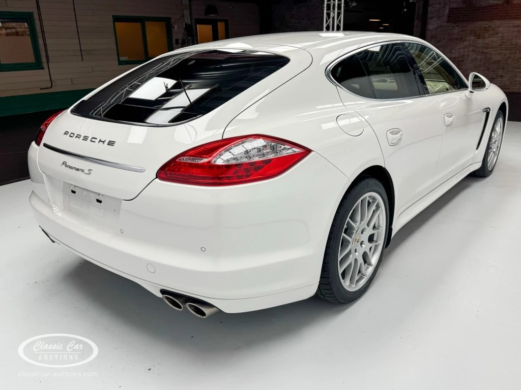Hoofdafbeelding Porsche Panamera