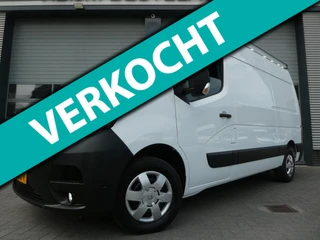 Renault Master T35 2.3 dCi 150pk, L2H2, Airco, Camera, Trekhaak, 3-Zits, PDC.