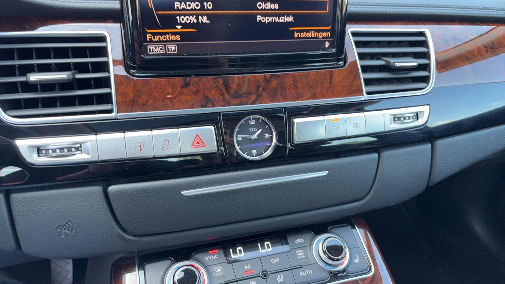 Hoofdafbeelding Audi A8