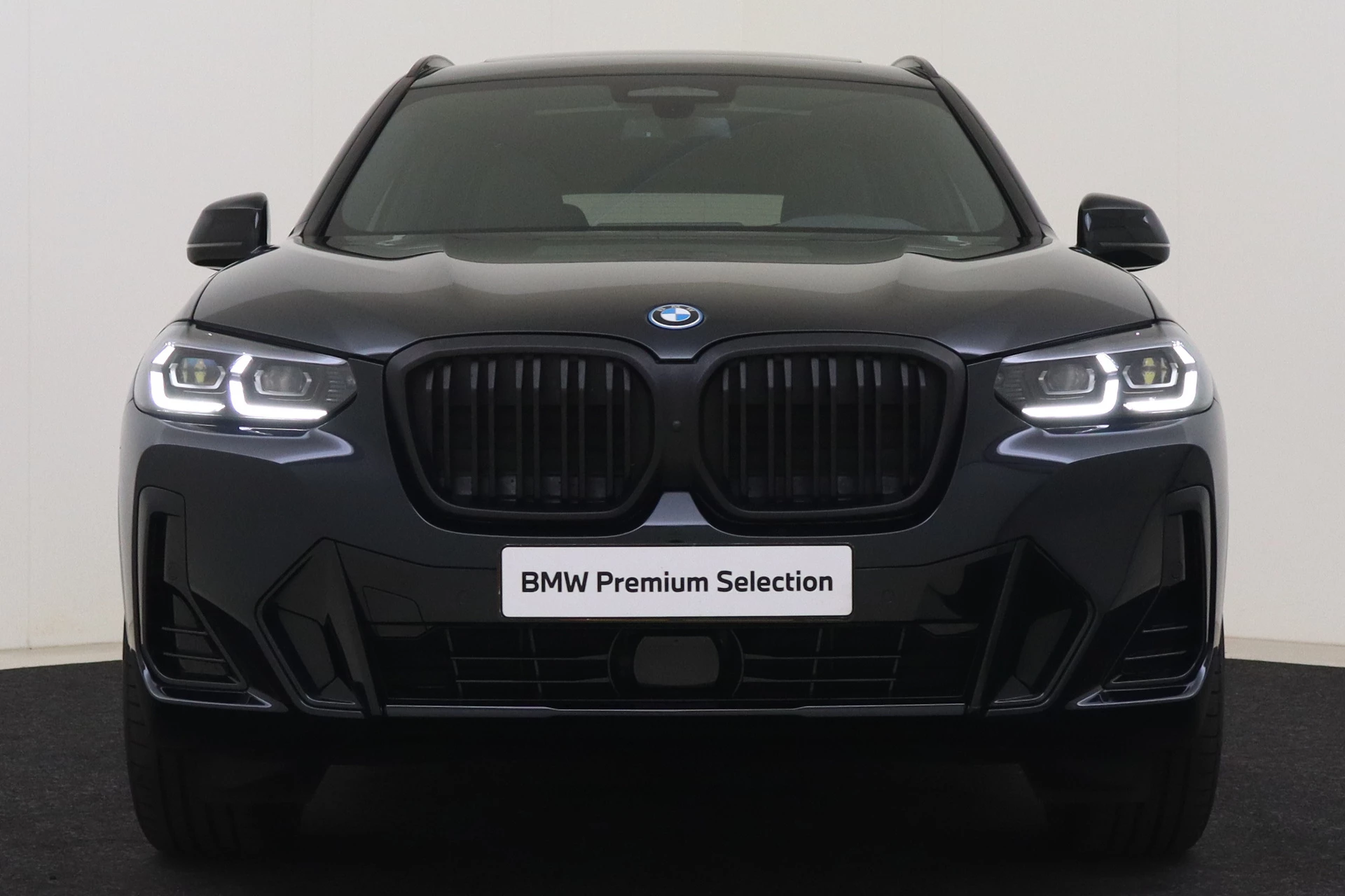 Hoofdafbeelding BMW iX3