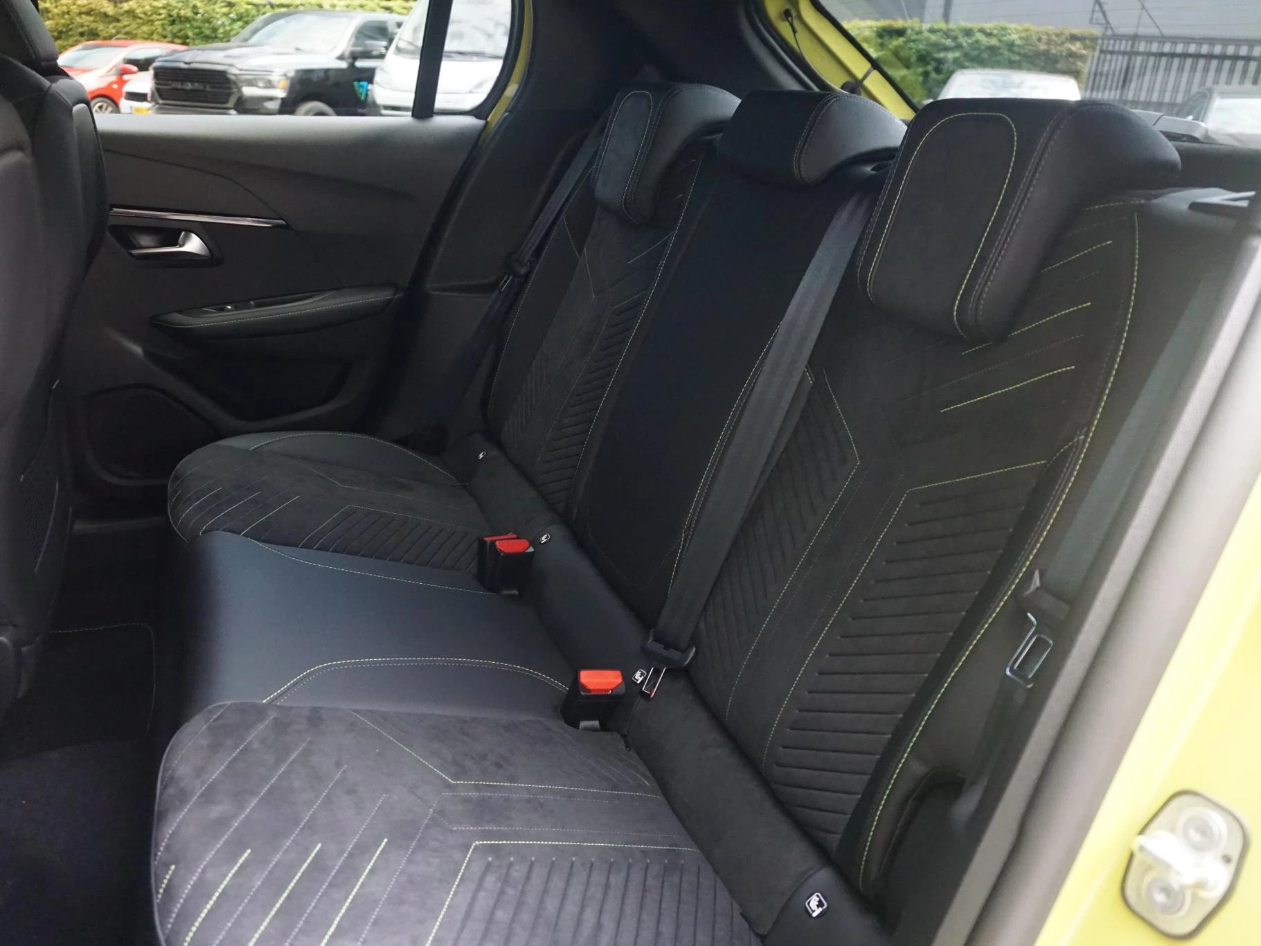 Hoofdafbeelding Peugeot e-208