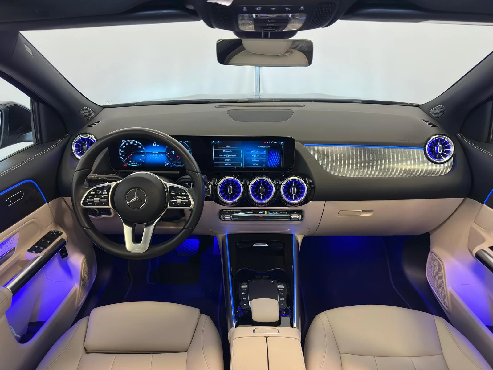 Hoofdafbeelding Mercedes-Benz EQA