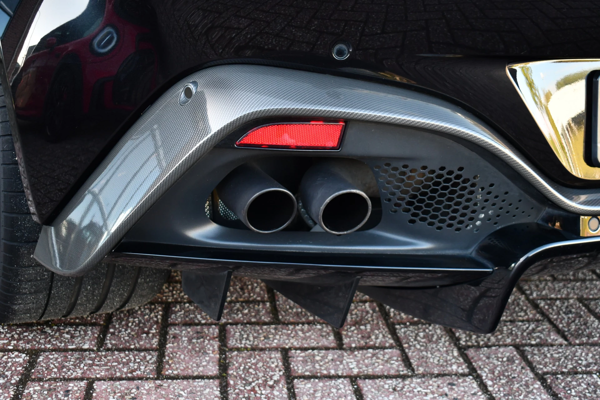 Hoofdafbeelding Aston Martin V8 Vantage