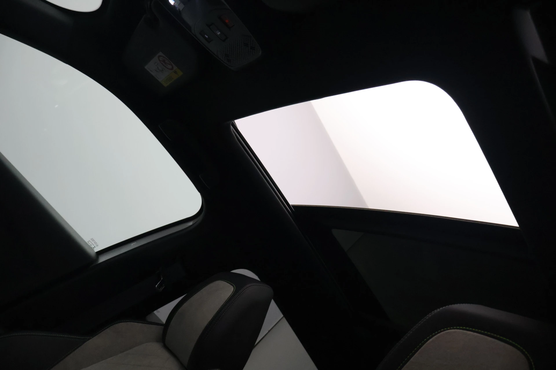 Hoofdafbeelding Peugeot e-2008