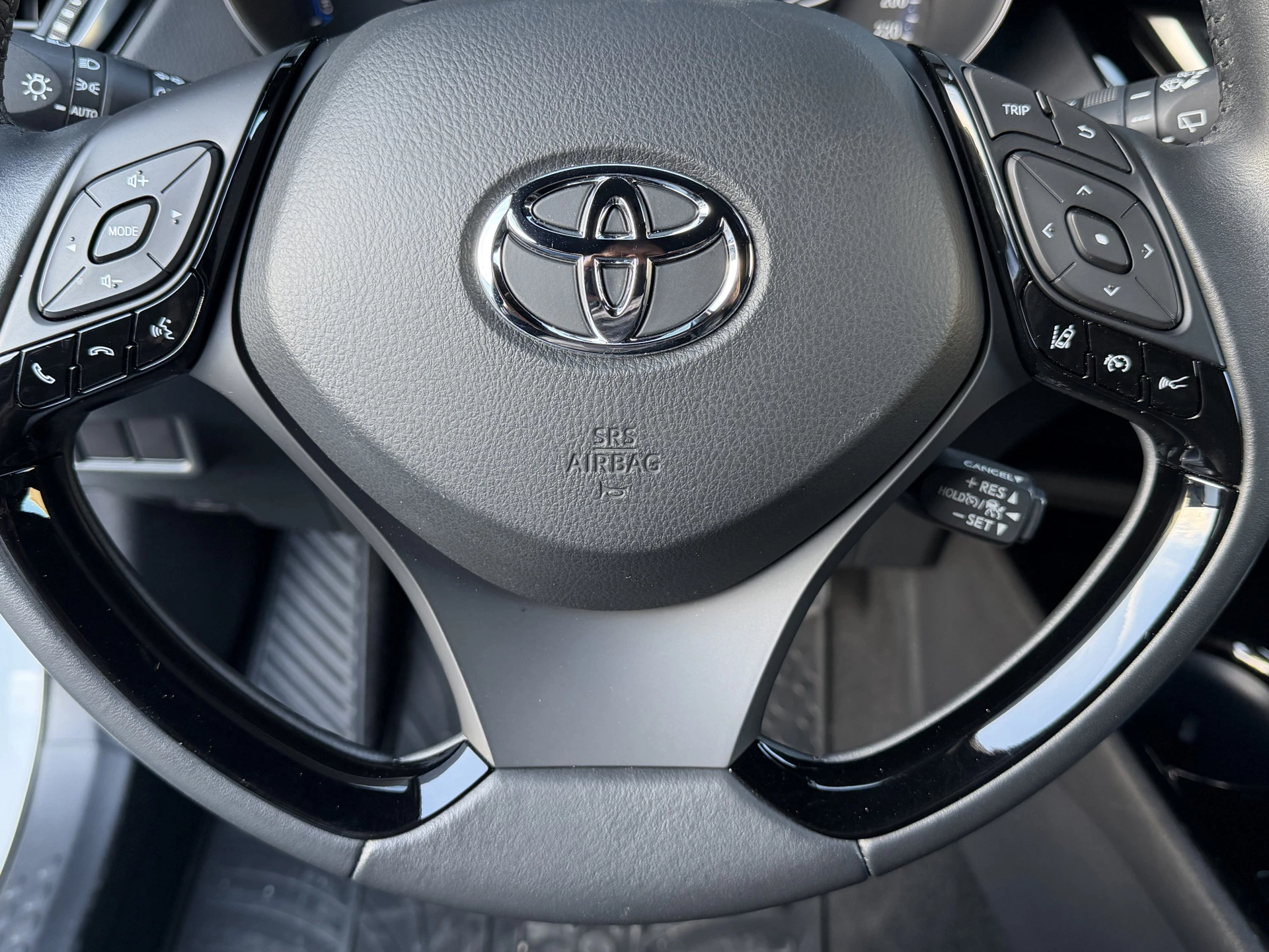 Hoofdafbeelding Toyota C-HR