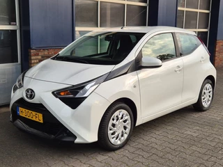 Toyota Aygo 1.0 VVT-I X-PLAY CAMERA. NAVI. ALL.IN.