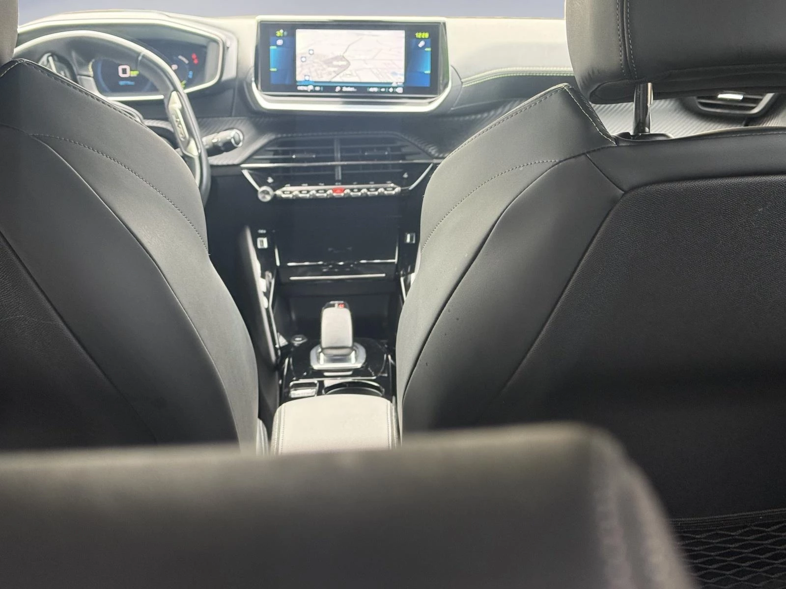 Hoofdafbeelding Peugeot e-208