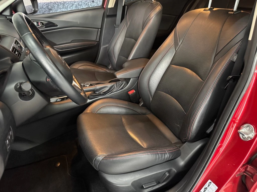 Hoofdafbeelding Mazda 3