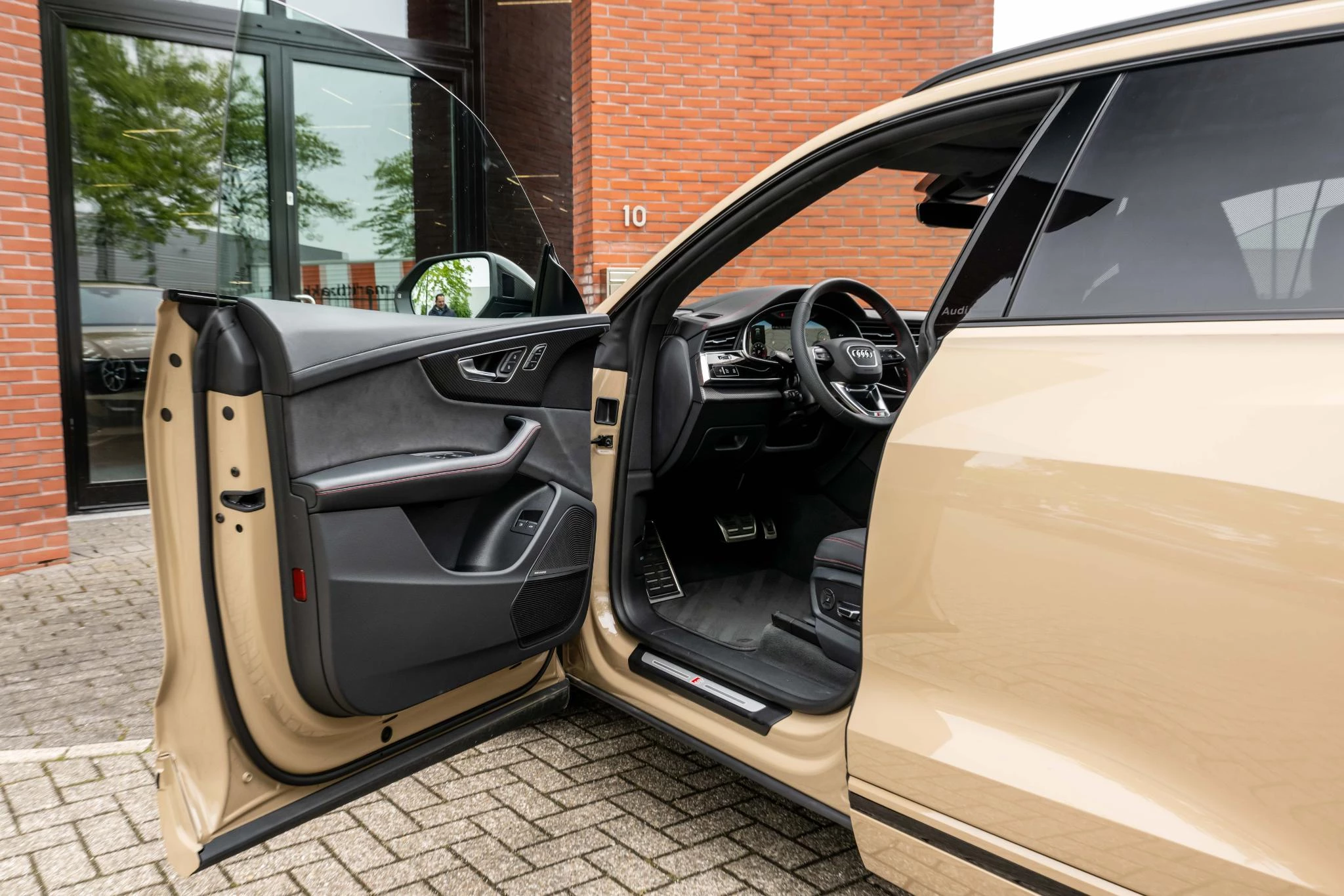 Hoofdafbeelding Audi Q8