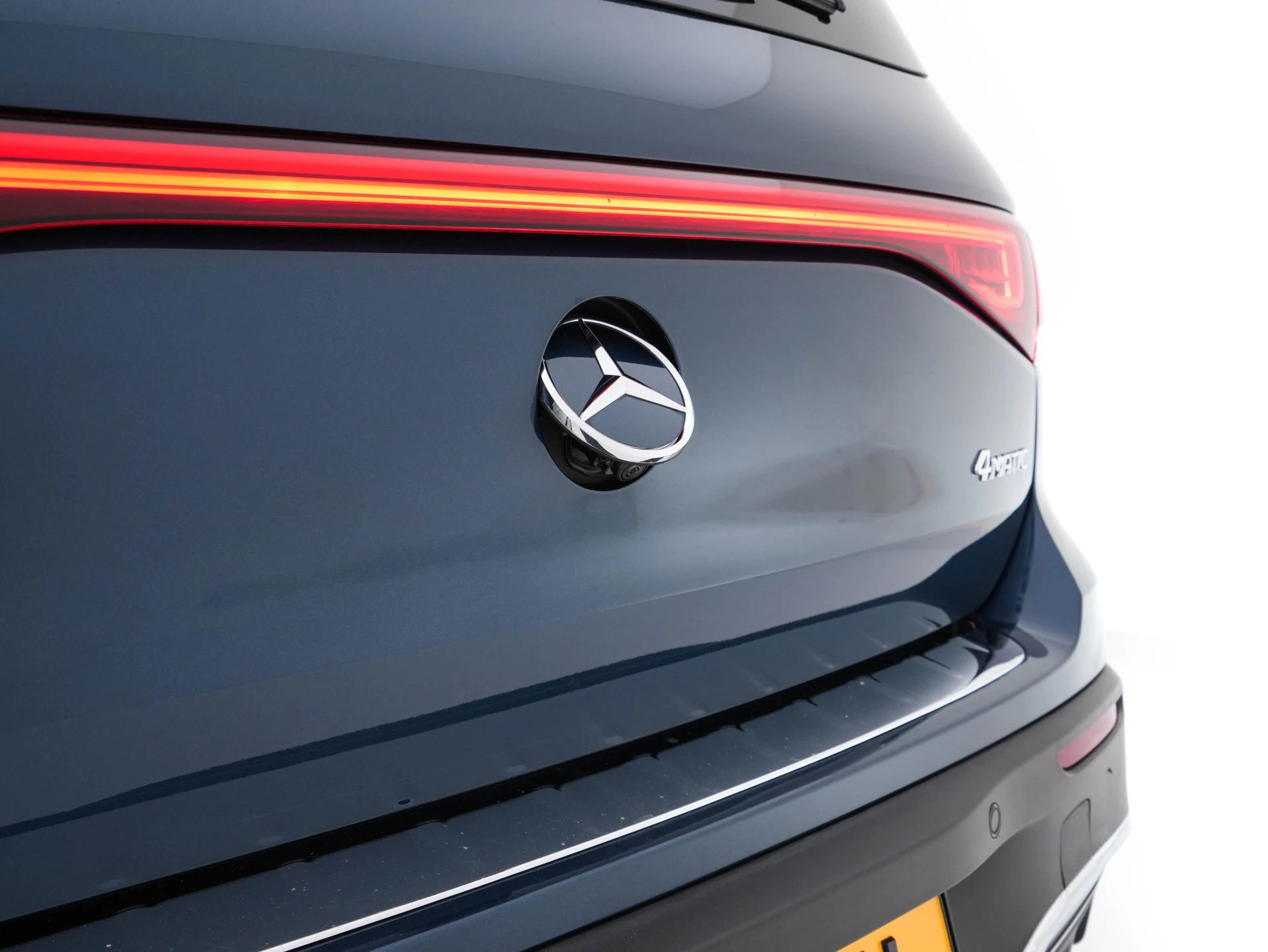 Hoofdafbeelding Mercedes-Benz EQB