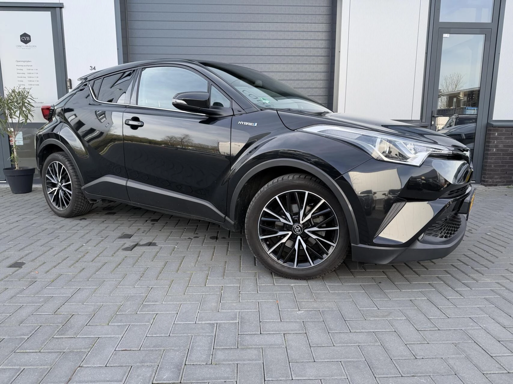 Hoofdafbeelding Toyota C-HR