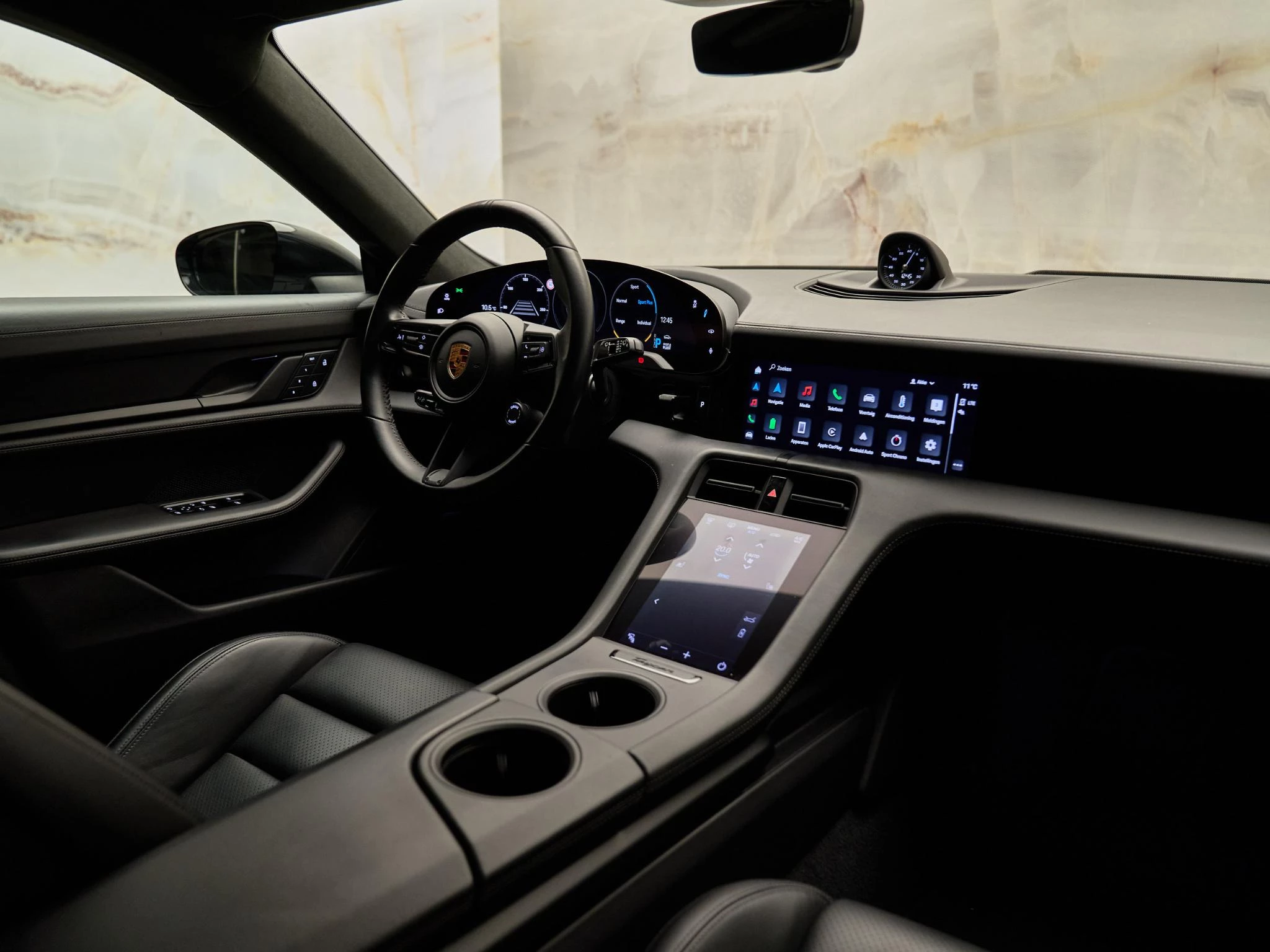 Hoofdafbeelding Porsche Taycan