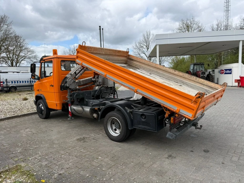 Hoofdafbeelding Mercedes-Benz 815 D Kipper