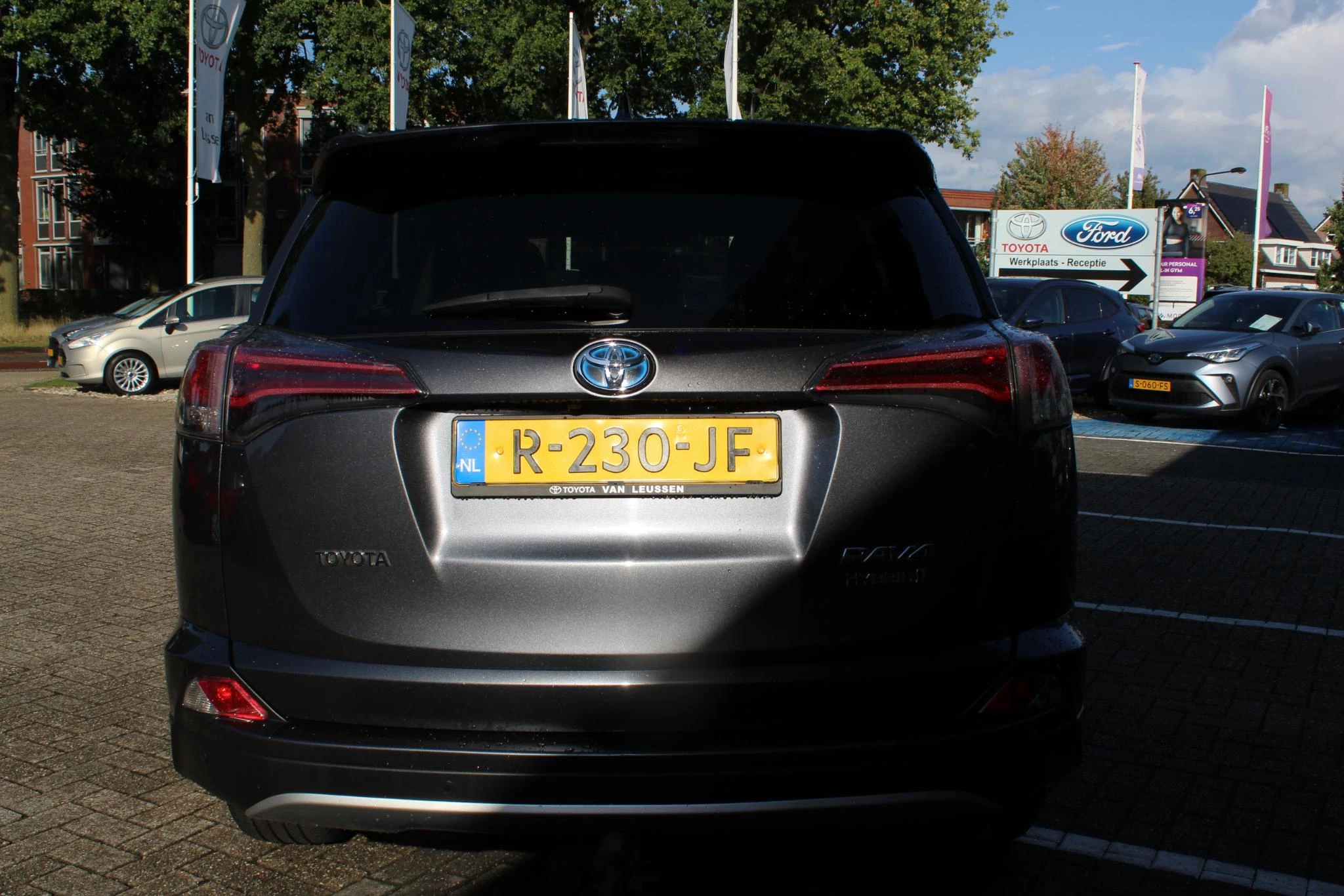 Hoofdafbeelding Toyota RAV4