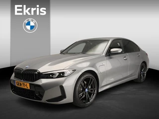 BMW 3 Serie Sedan 330e | M-Sportpakket | LED | Navigatie | Sportstoelen | Shadow line | DAB | Harman-kardon sound | Alu 19 inch