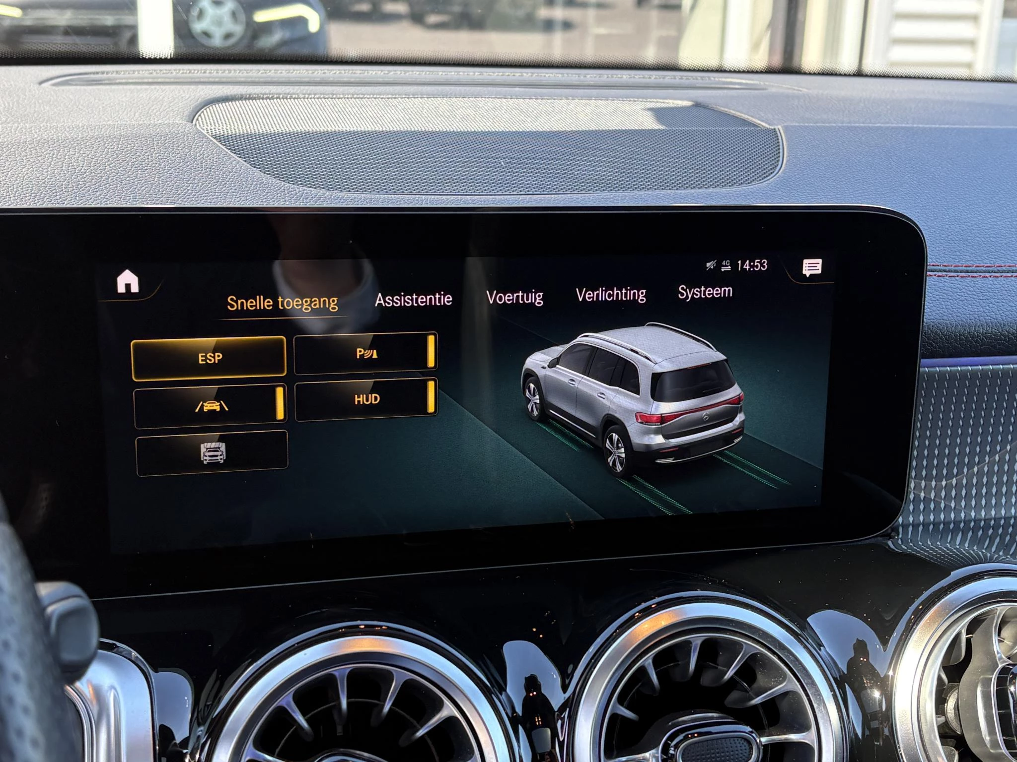 Hoofdafbeelding Mercedes-Benz EQB