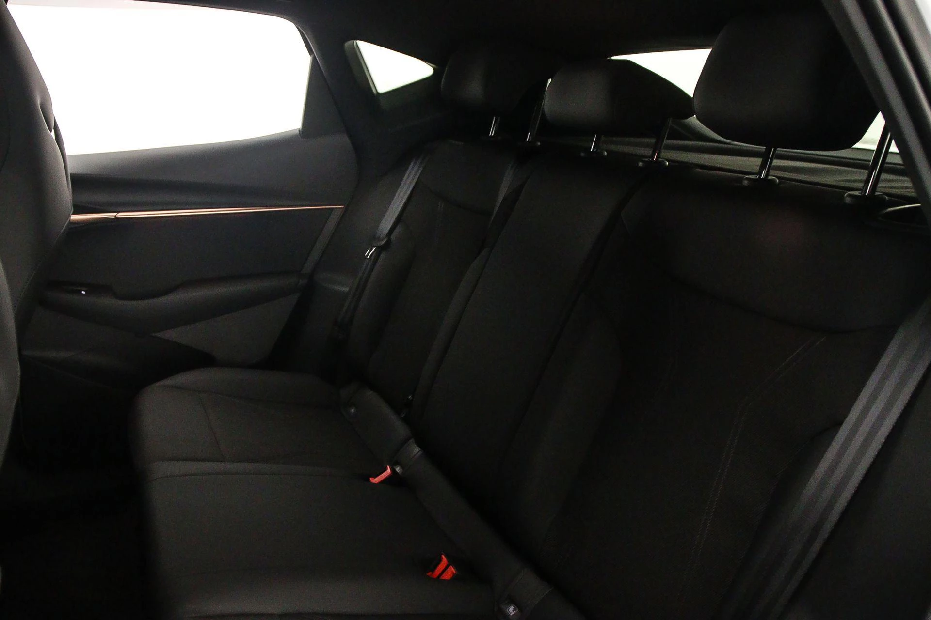 Hoofdafbeelding CUPRA Tavascan