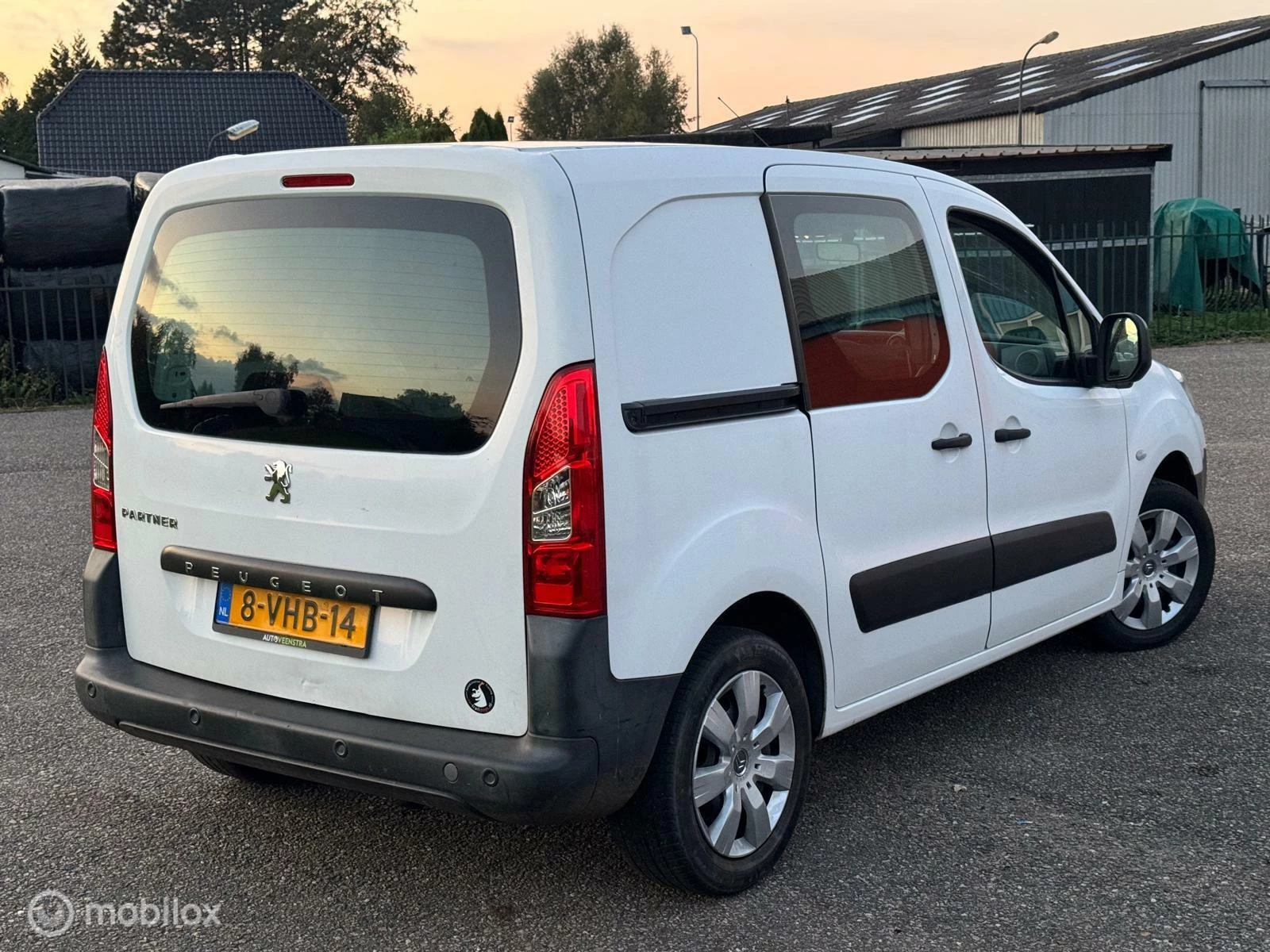 Hoofdafbeelding Peugeot Partner