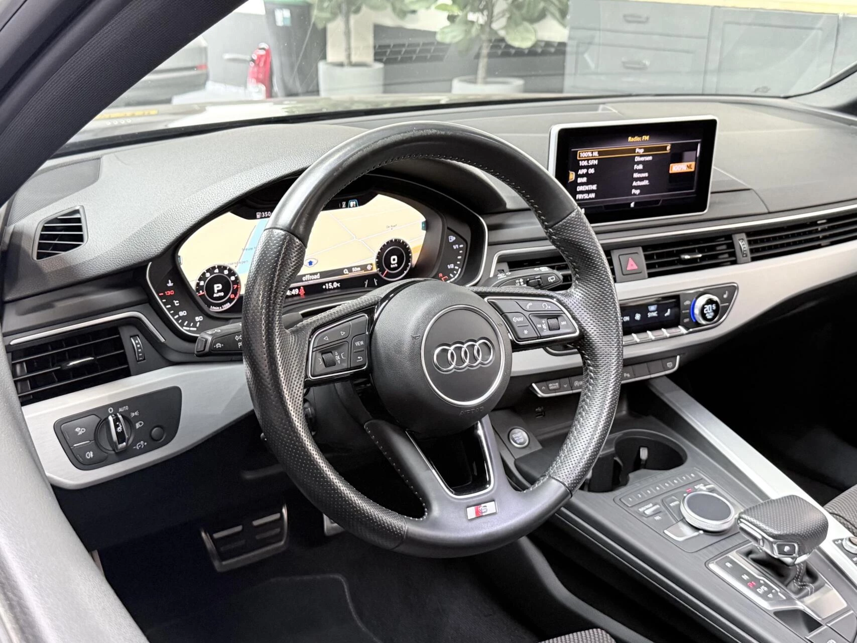 Hoofdafbeelding Audi A4