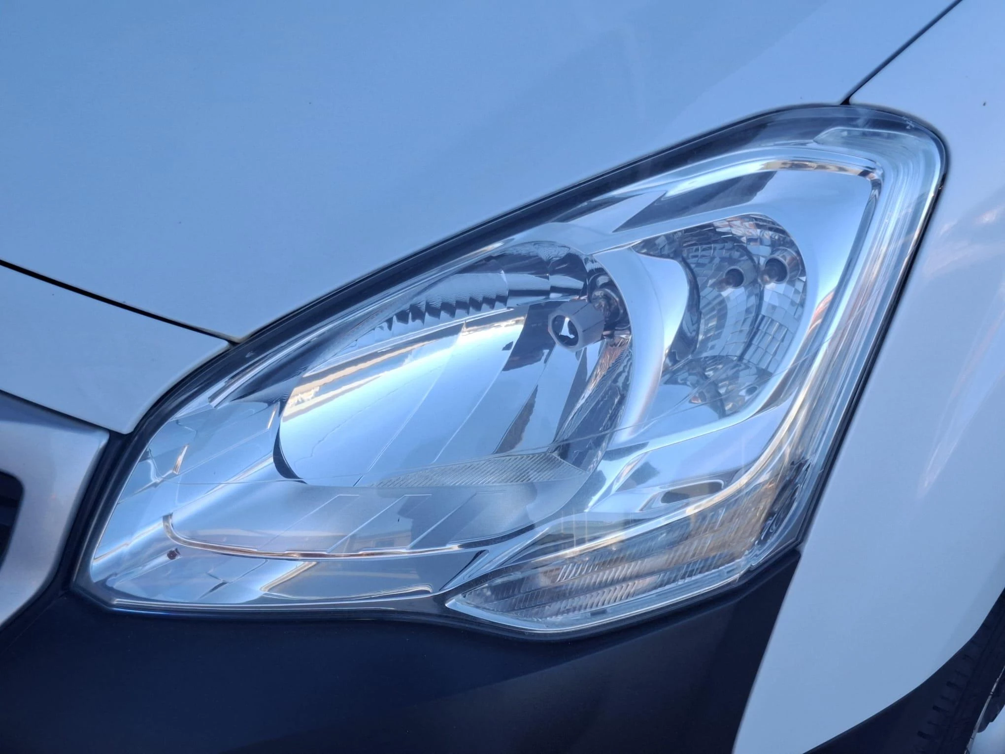 Hoofdafbeelding Peugeot Partner