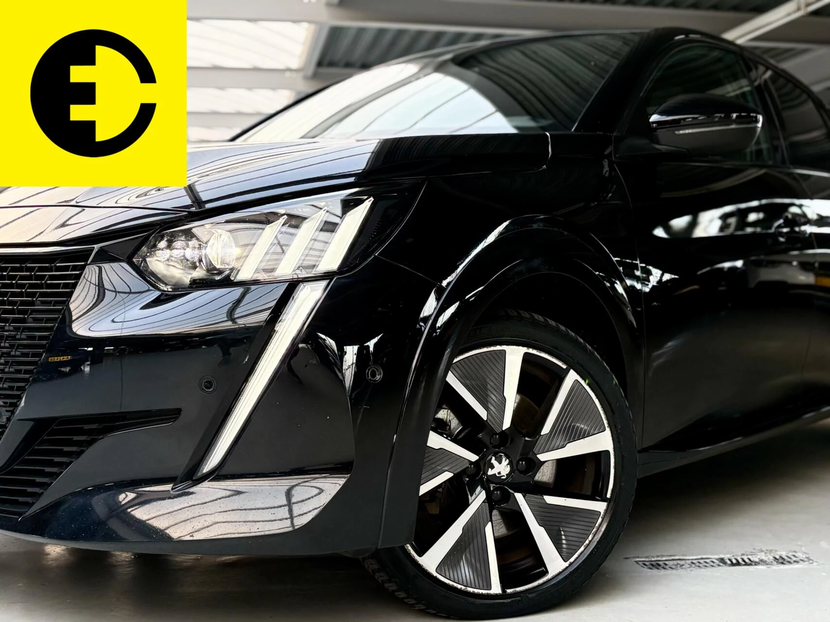 Hoofdafbeelding Peugeot e-208