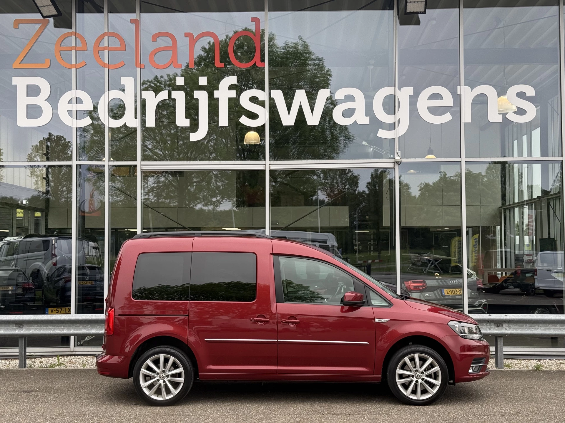 Hoofdafbeelding Volkswagen Caddy