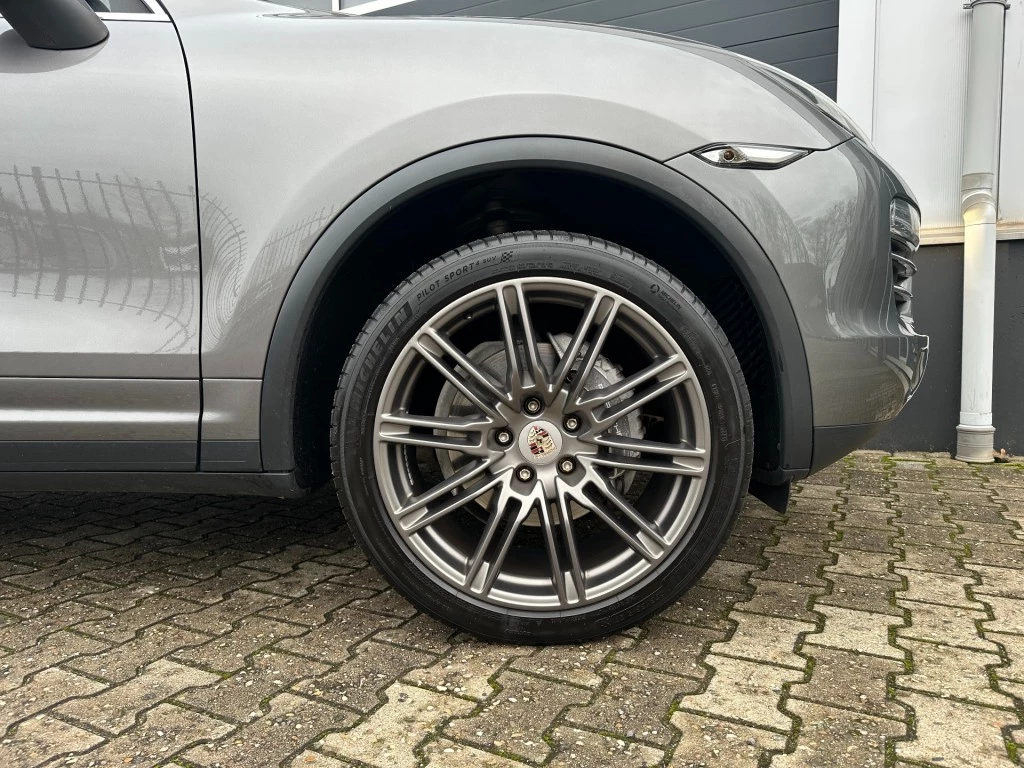 Hoofdafbeelding Porsche Cayenne