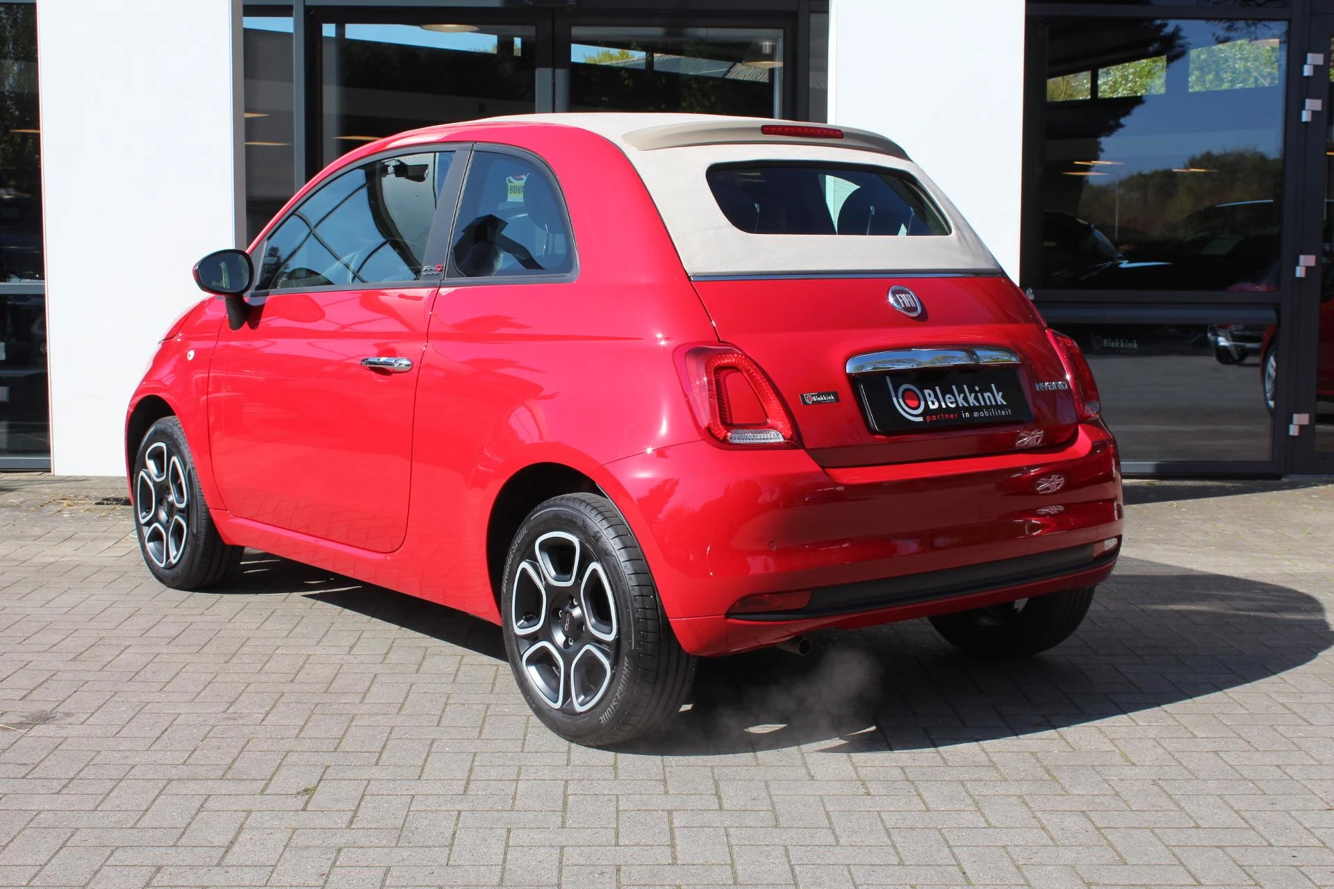 Hoofdafbeelding Fiat 500C