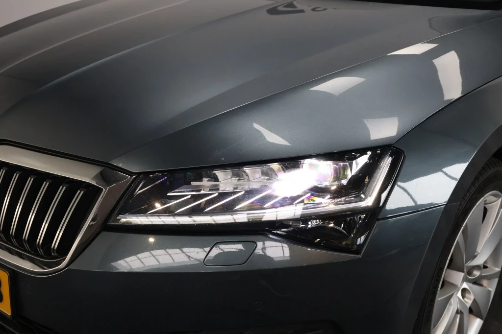 Hoofdafbeelding Škoda Superb