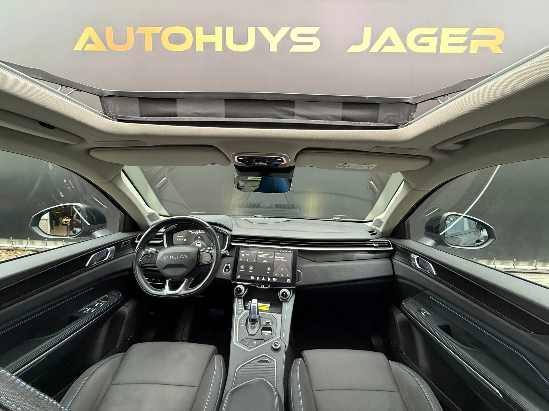 Hoofdafbeelding Lynk & Co 01