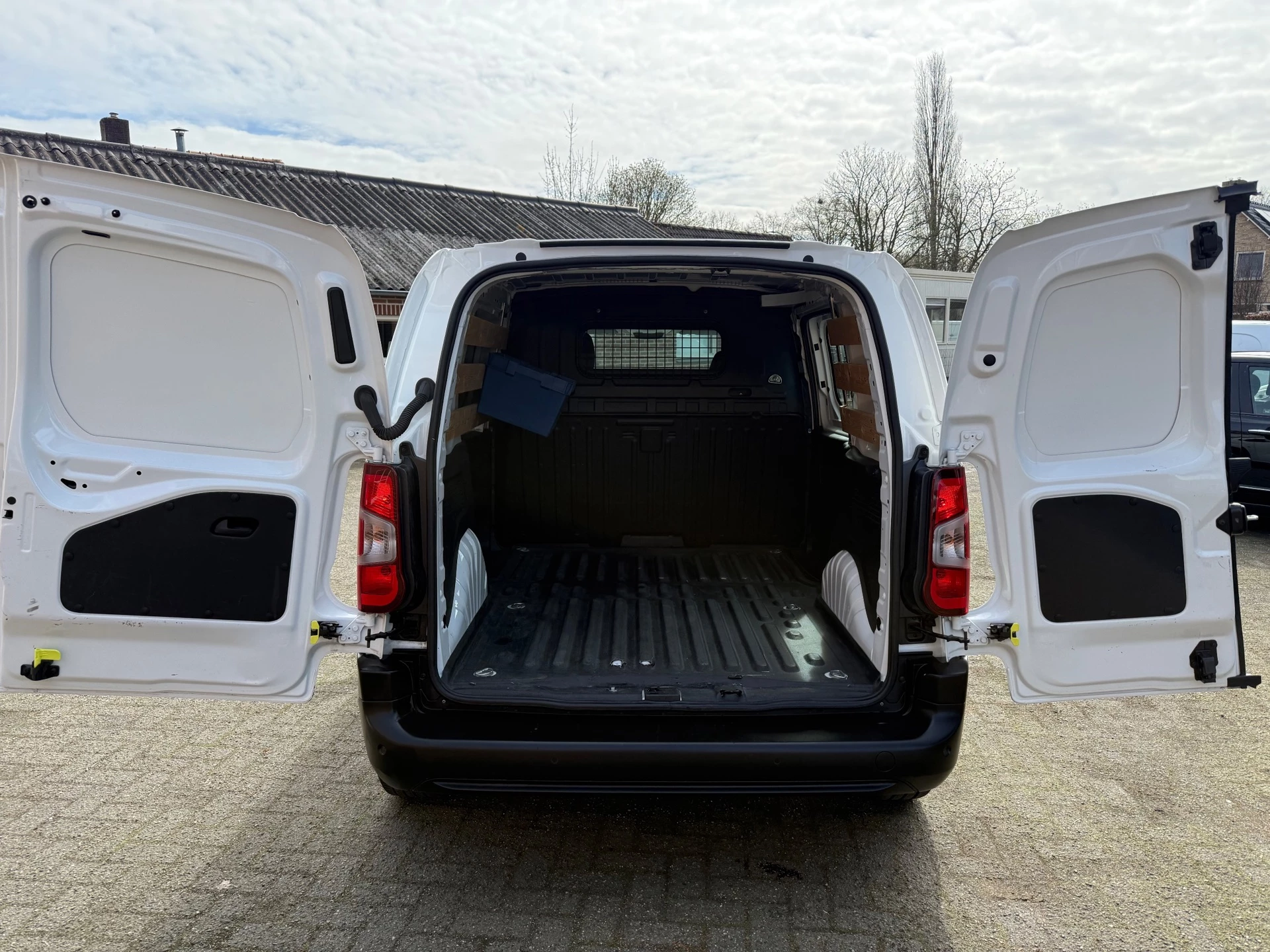Hoofdafbeelding Peugeot Partner