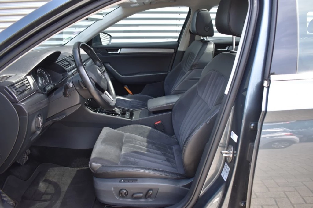 Hoofdafbeelding Škoda Superb