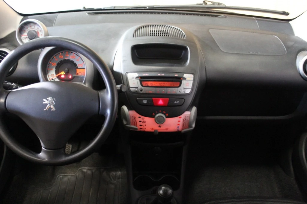 Hoofdafbeelding Peugeot 107