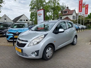 Hoofdafbeelding Chevrolet Spark Chevrolet Spark 1.0 16V LT 5-DEURS / AIRCO / ELEK. RAMEN / RADIO-CD / METALLIC / DAKRAILS