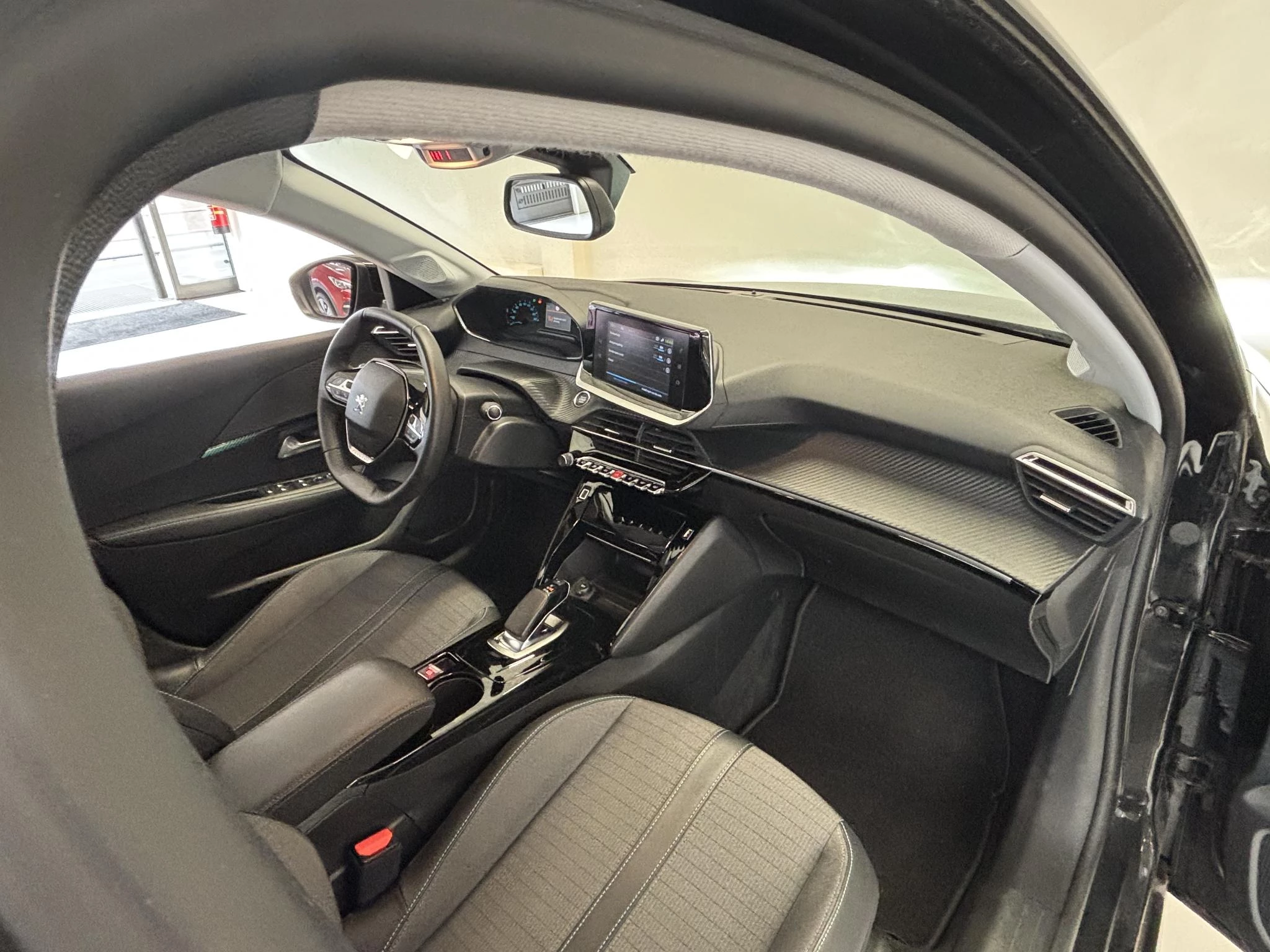 Hoofdafbeelding Peugeot e-208