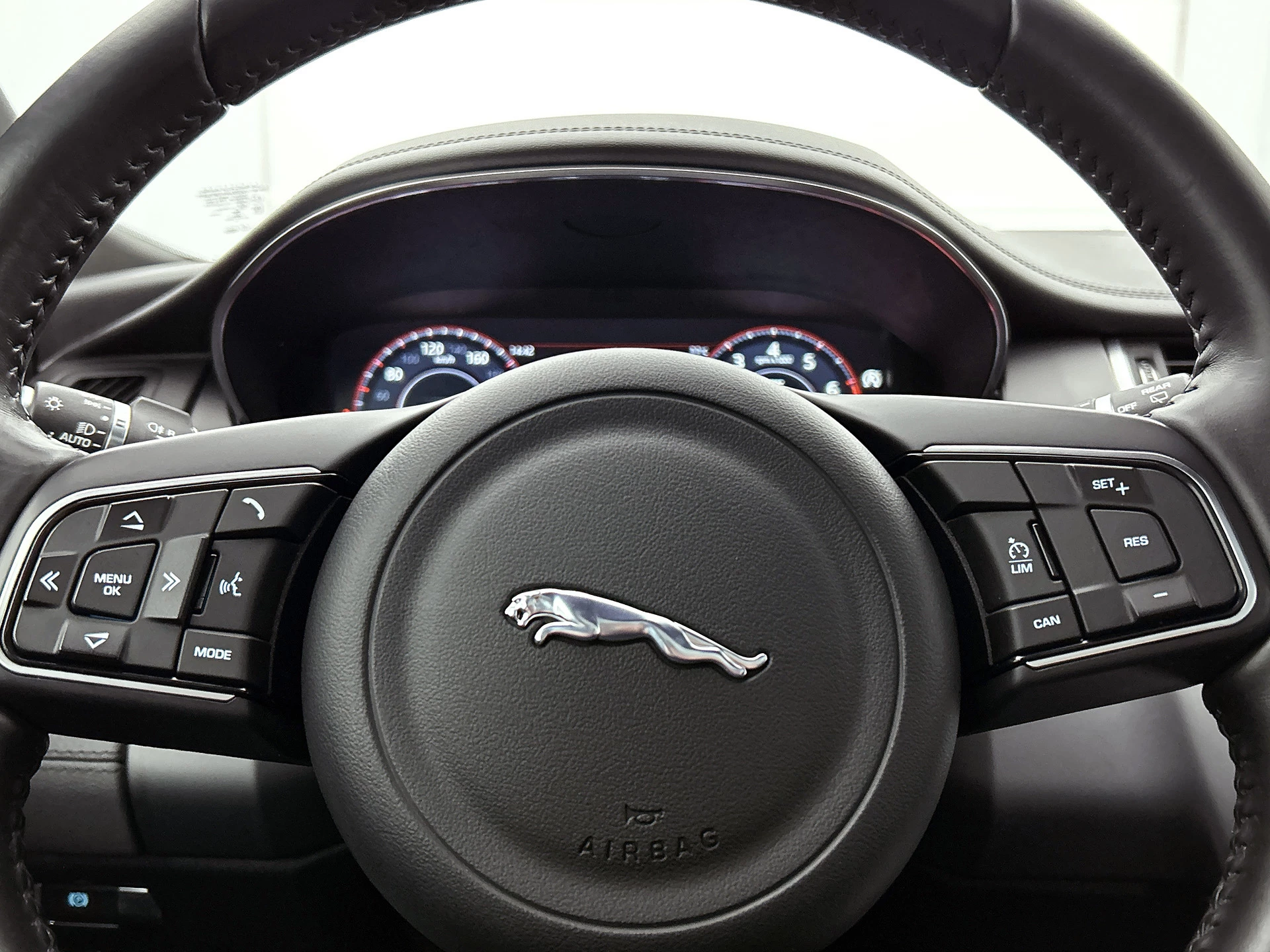 Hoofdafbeelding Jaguar E-PACE