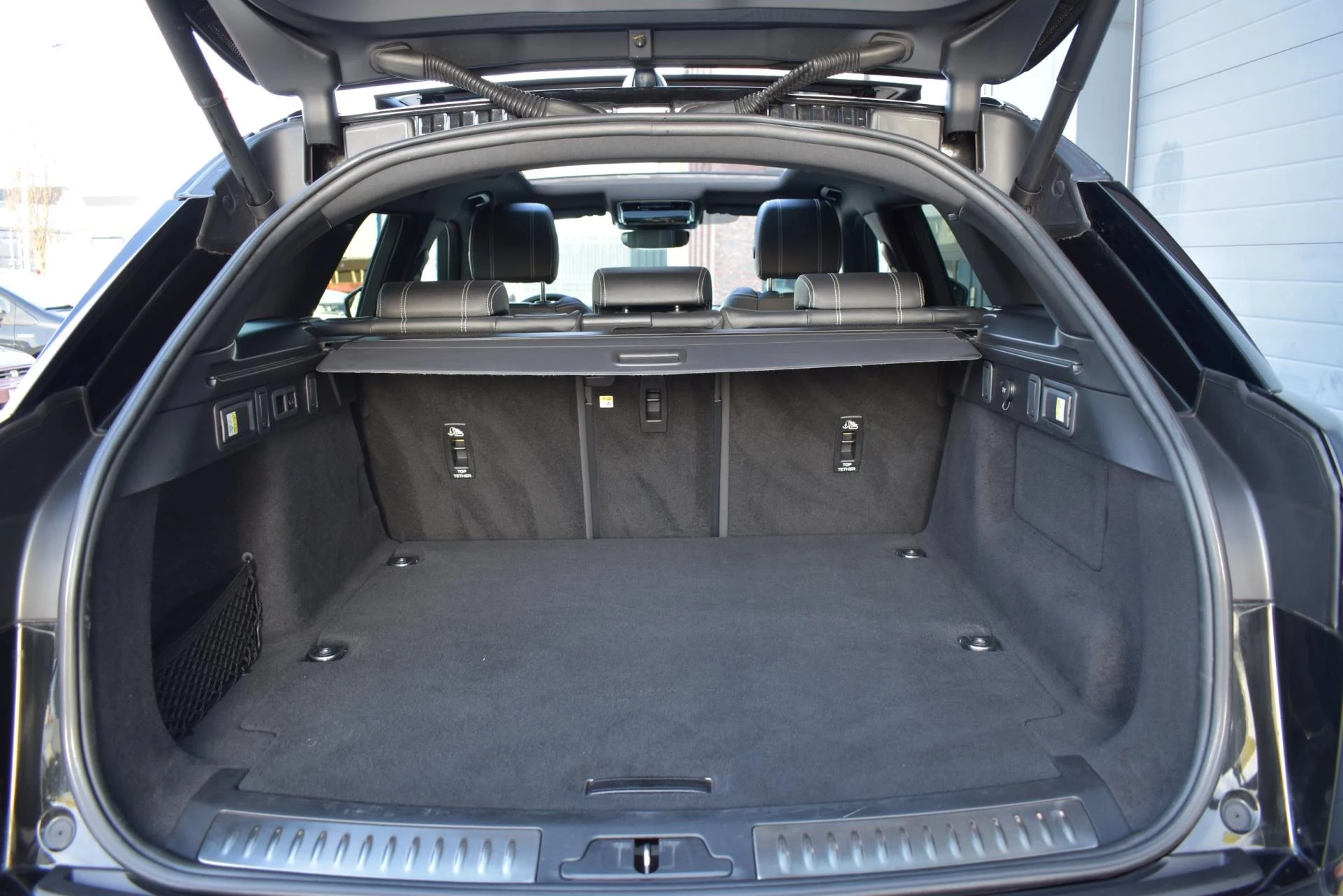 Hoofdafbeelding Land Rover Range Rover Velar