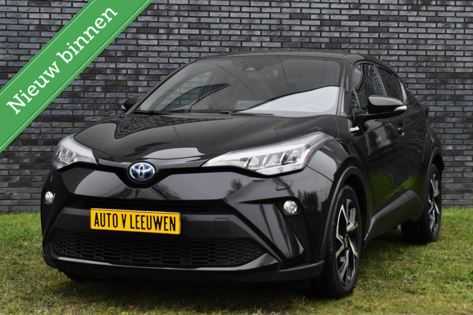 Hoofdafbeelding Toyota C-HR