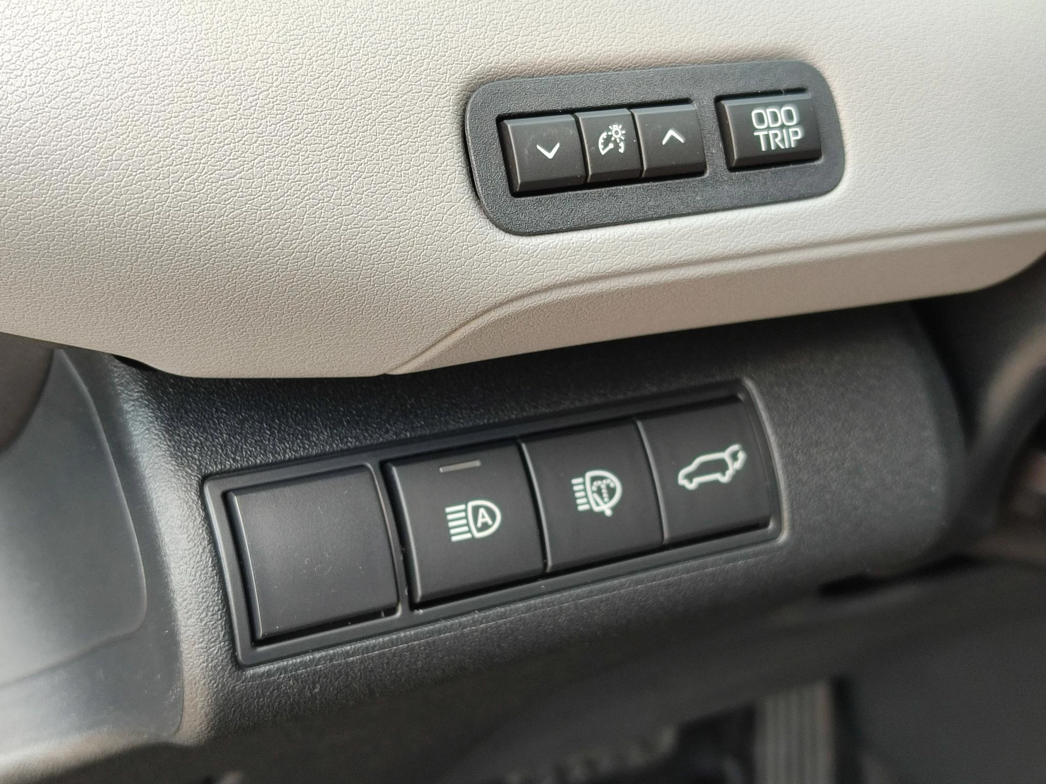 Hoofdafbeelding Toyota C-HR+