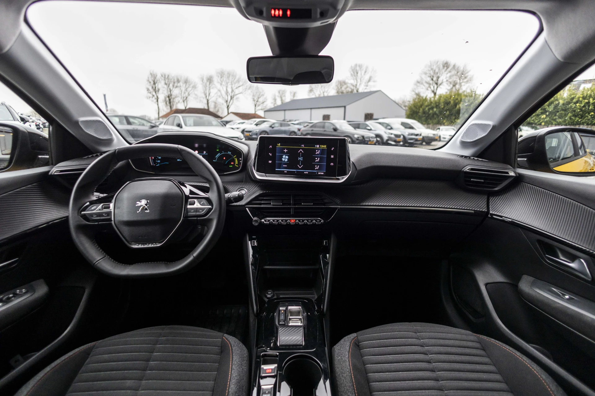 Hoofdafbeelding Peugeot e-208