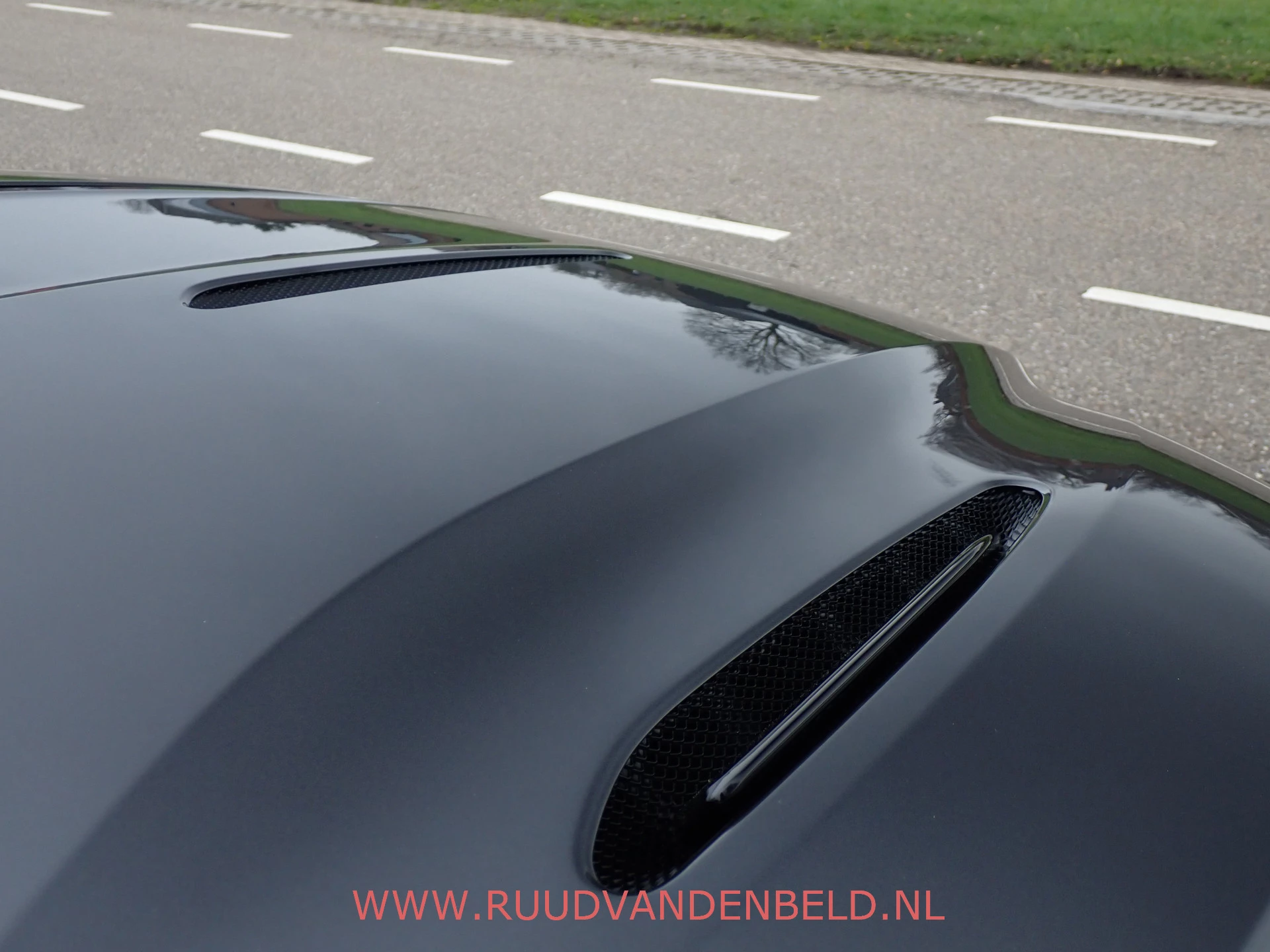 Hoofdafbeelding Aston Martin DB11